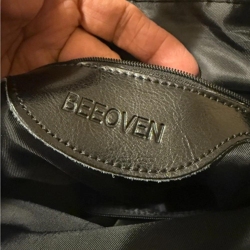 beeover stylish black